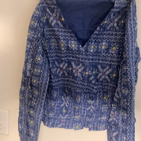 Size M NWT Anthropologie Forever That Girl Embroidered Smocked Blouse - Picture 7 of 11